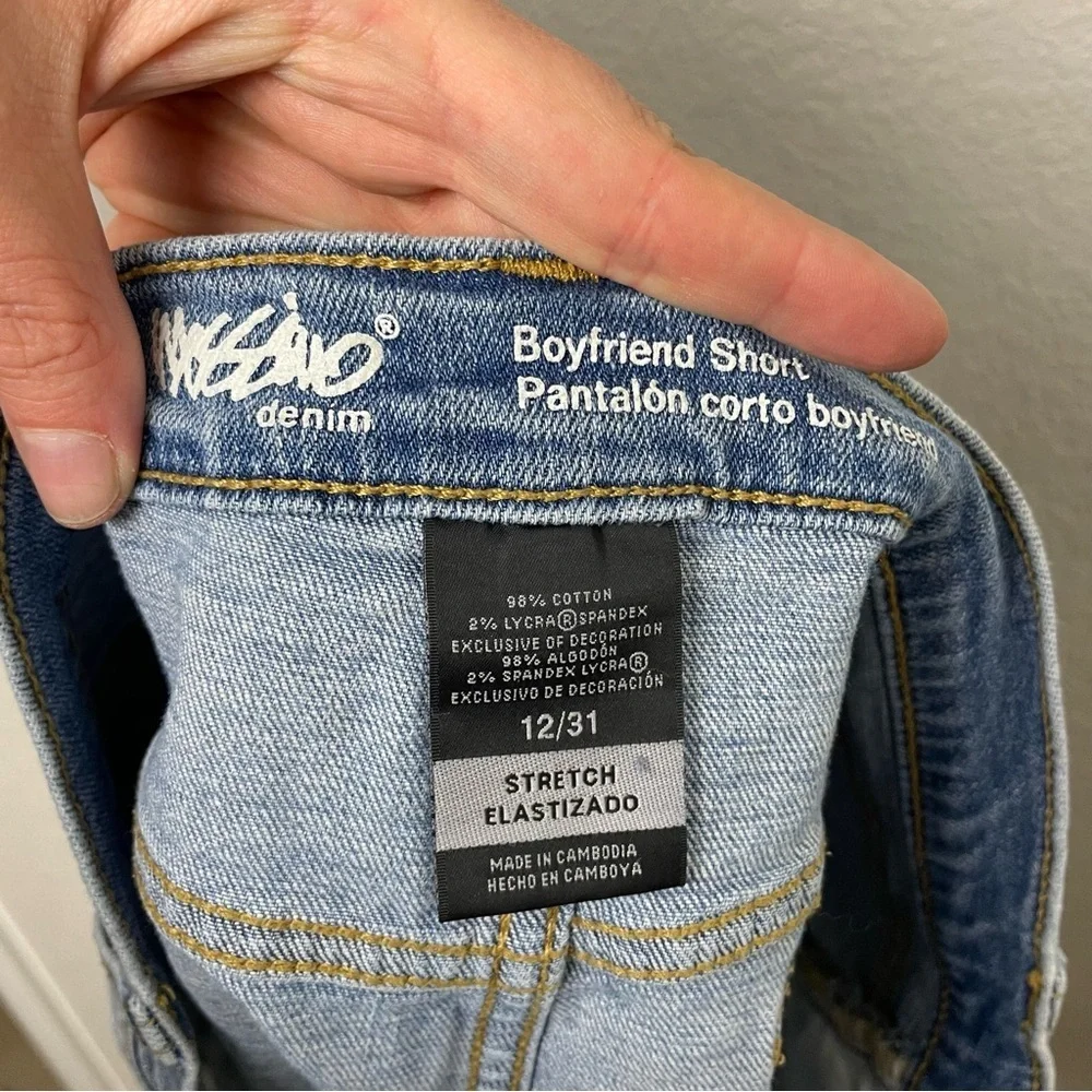 Mossimo Supply Co. Blue Distressed Jean Shorts Size 12/31